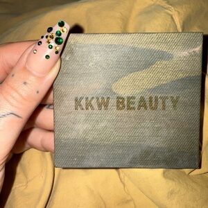 KKW Beauty Pressed Highlighter